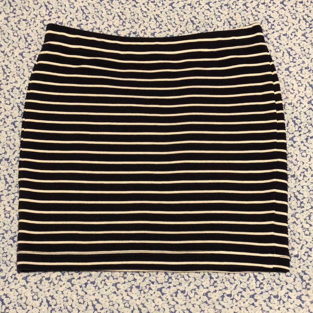 Promod White and Black Striped Body Con Skirt Size: S